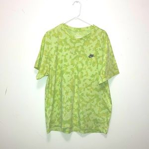 Green camouflage Nike XL shirt
